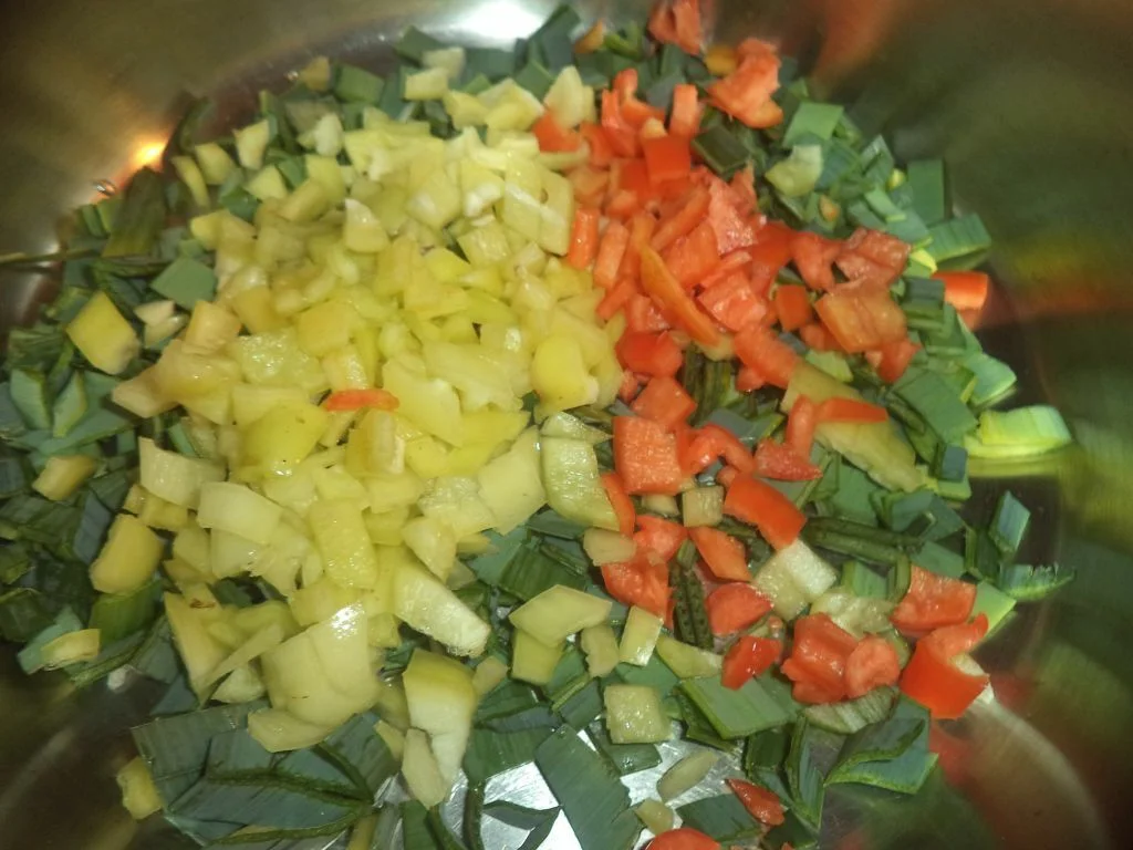 Rice pilaf with leeks and fried mushrooms