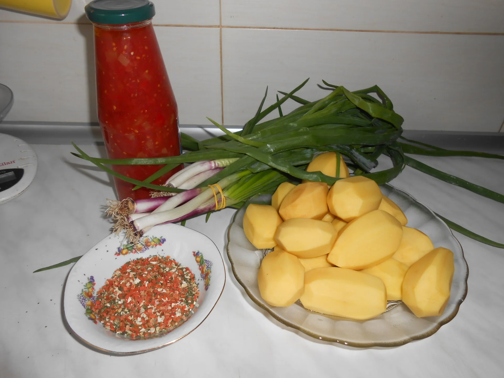 Potato stew with green onions, baked