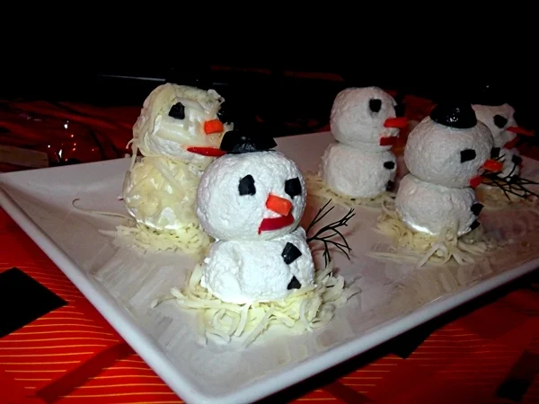 Snowmen – appetizer for kids