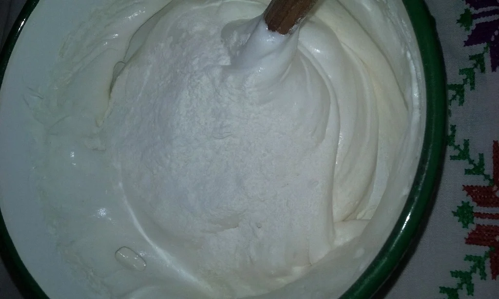 Cocoa Egg White Cake