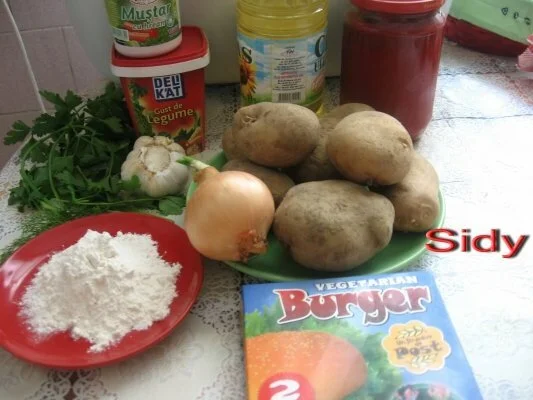 Potato stew with vegetable burgers