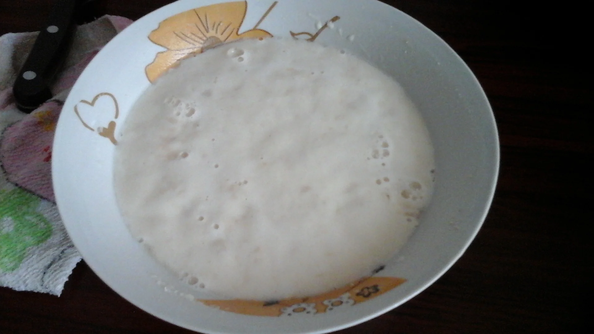 Pizza with three types of cheese