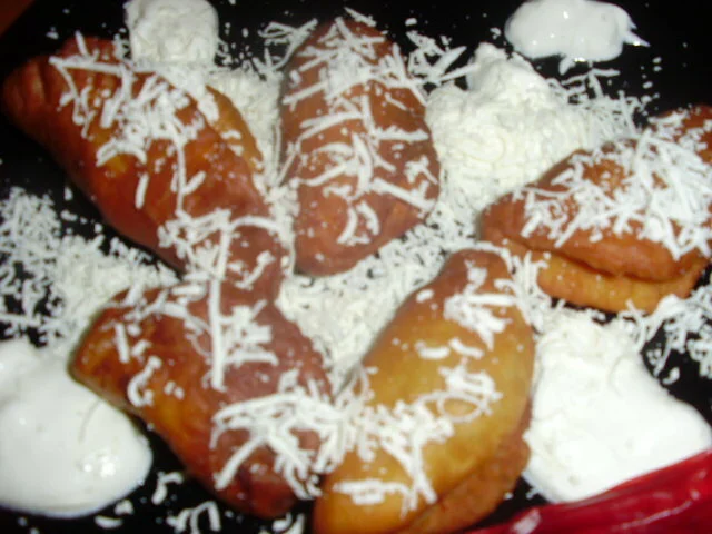 Mini langos with cheese or plum jam