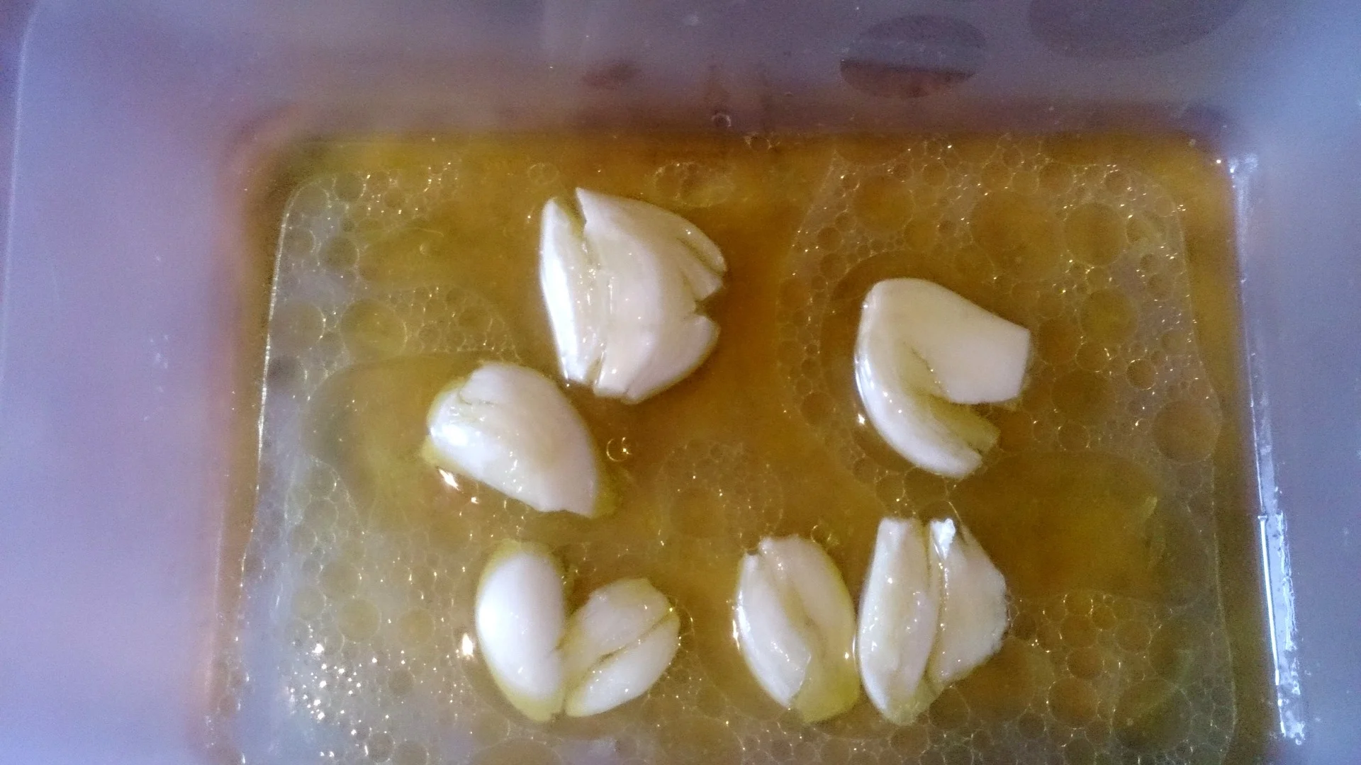 Fish skewers with carrot puree