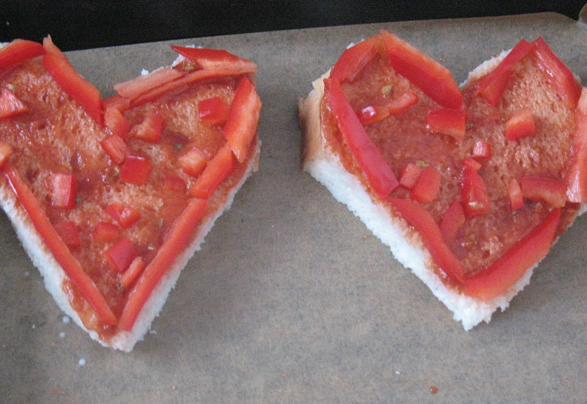 Mini Heart Pizza