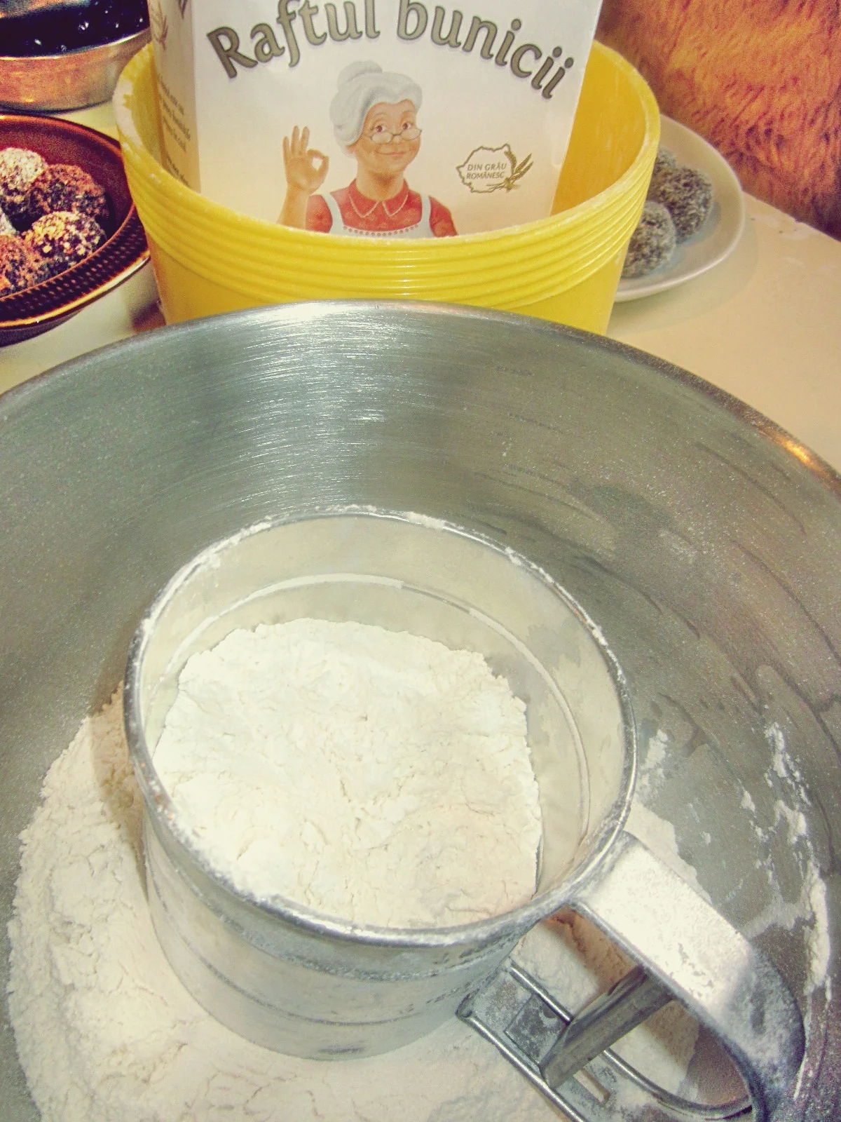 Pastries with lard and sour cream