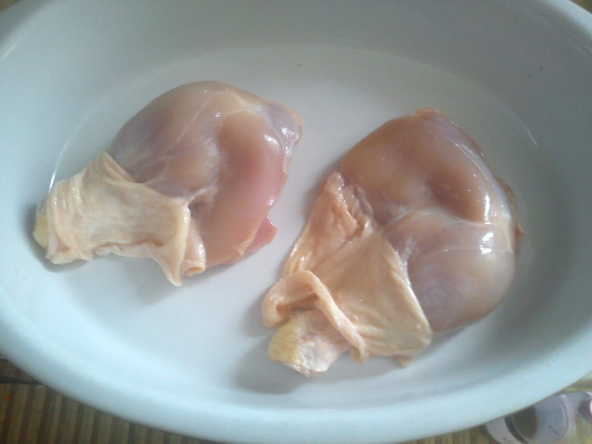 Chicken thighs with spinach