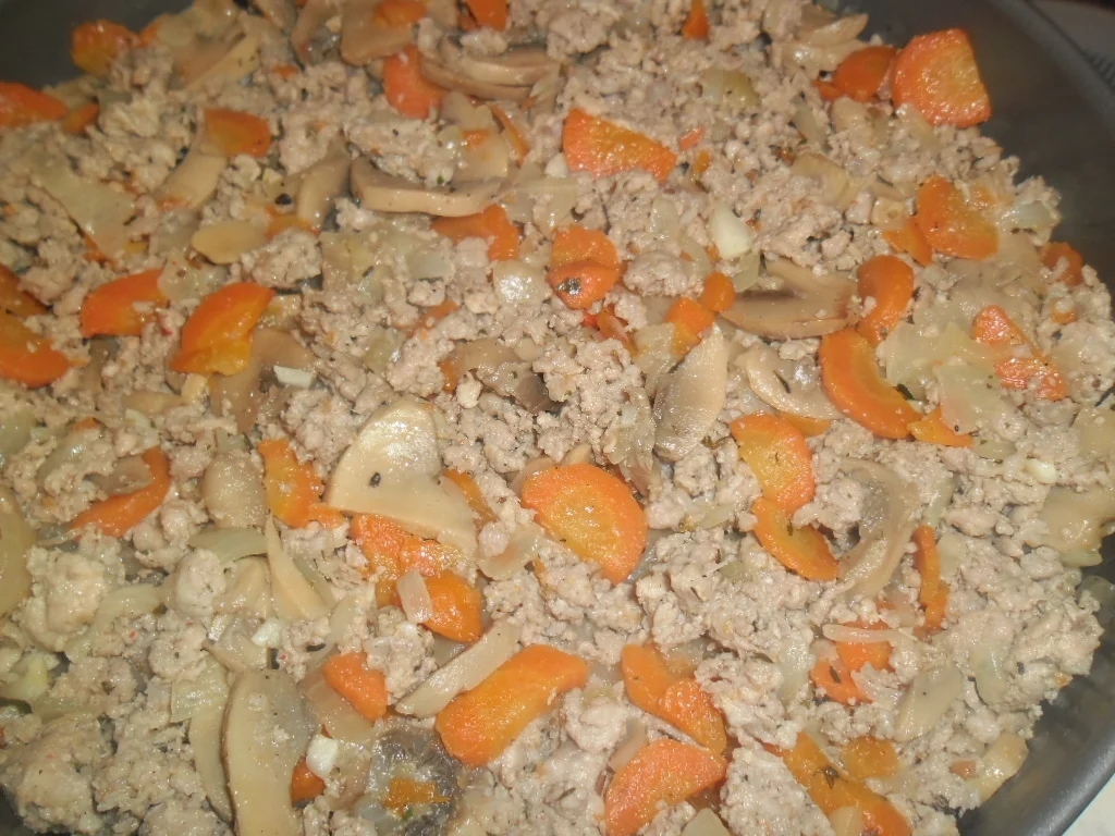 Potato pudding with minced meat and many vegetables