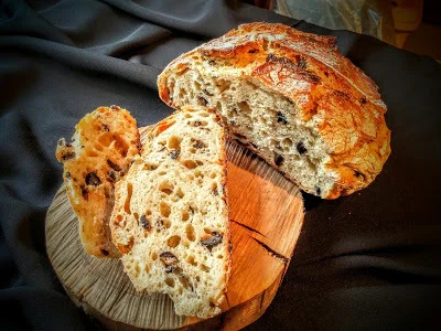 Bread with olives
