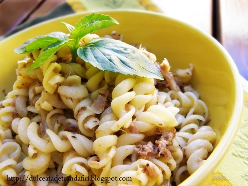 Fusilli with tuna