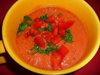 Raw tomato soup