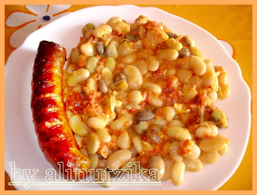 Fat beans with vegetables and rose sausages