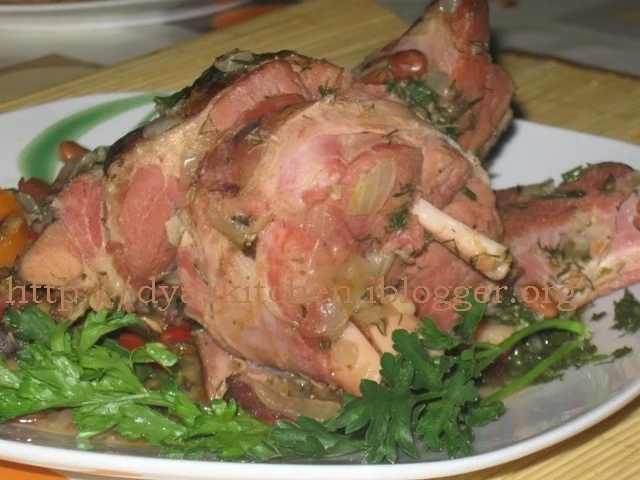 Beans with smoked ham hock