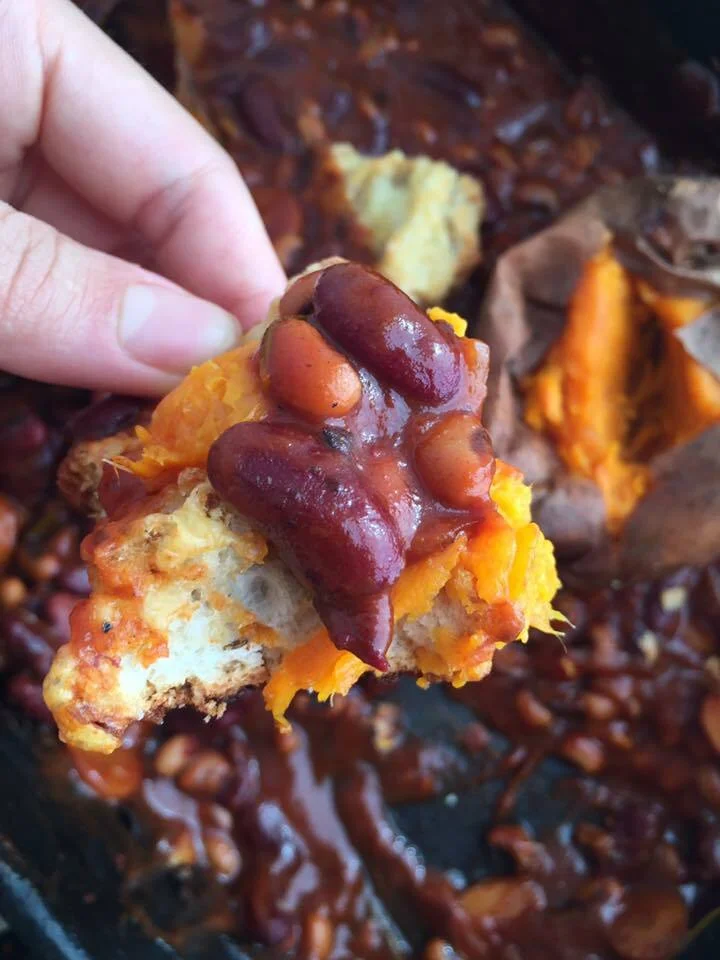 Beans in BBQ sauce with rosemary and sweet potatoes