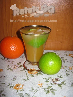 Vodka & peach cocktail