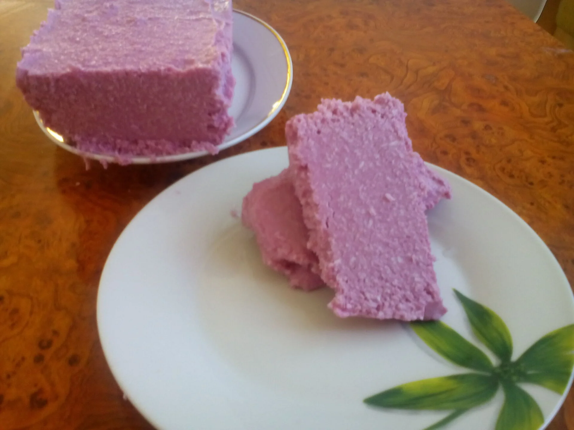 Frozen blackberry and coconut dessert