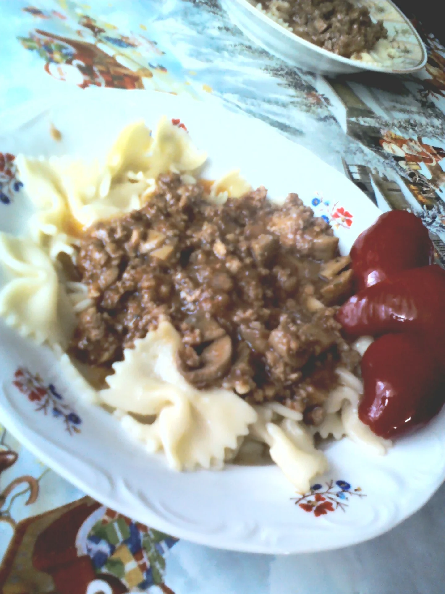 Farfalle with Bolognese sauce