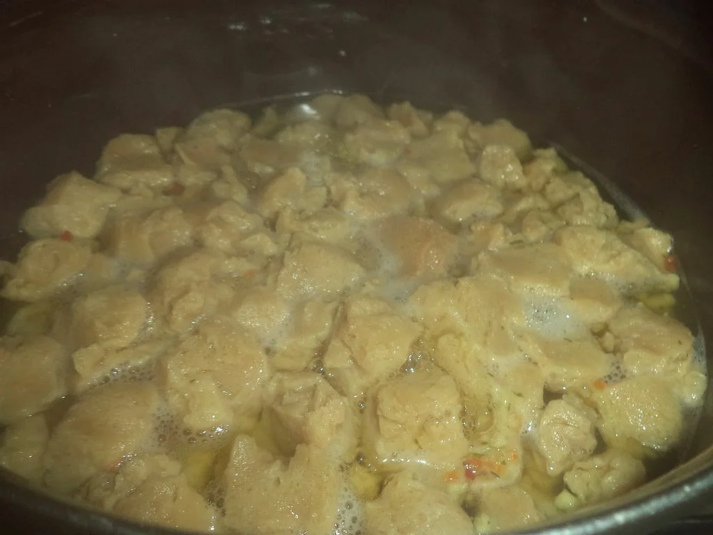 Lenten spinach with puree and soy fritters