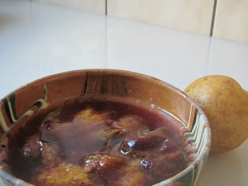 Plum compote