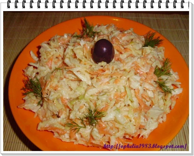 Raw vegetable salad with chicken breast and mayonnaise