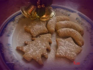 Walnut Crescents