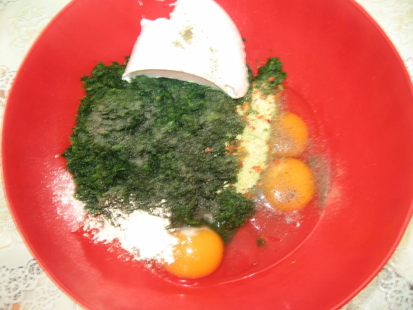 Spinach soufflé with potatoes