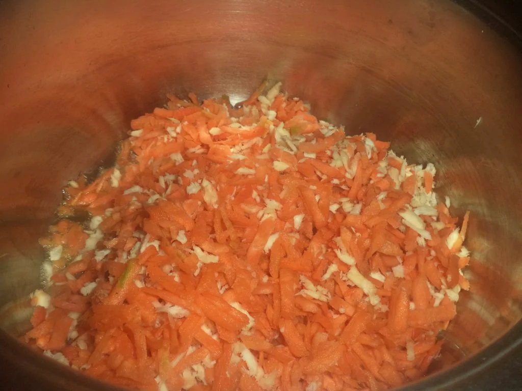 Root vegetable soup with green peas