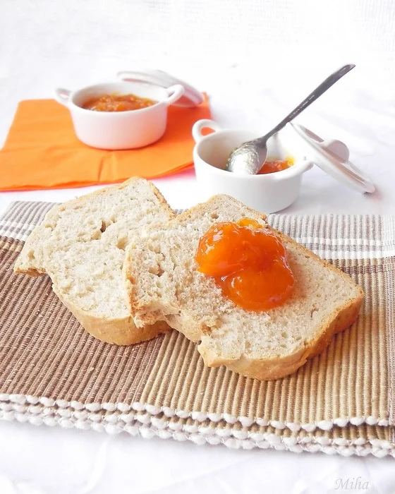 Apricot jam