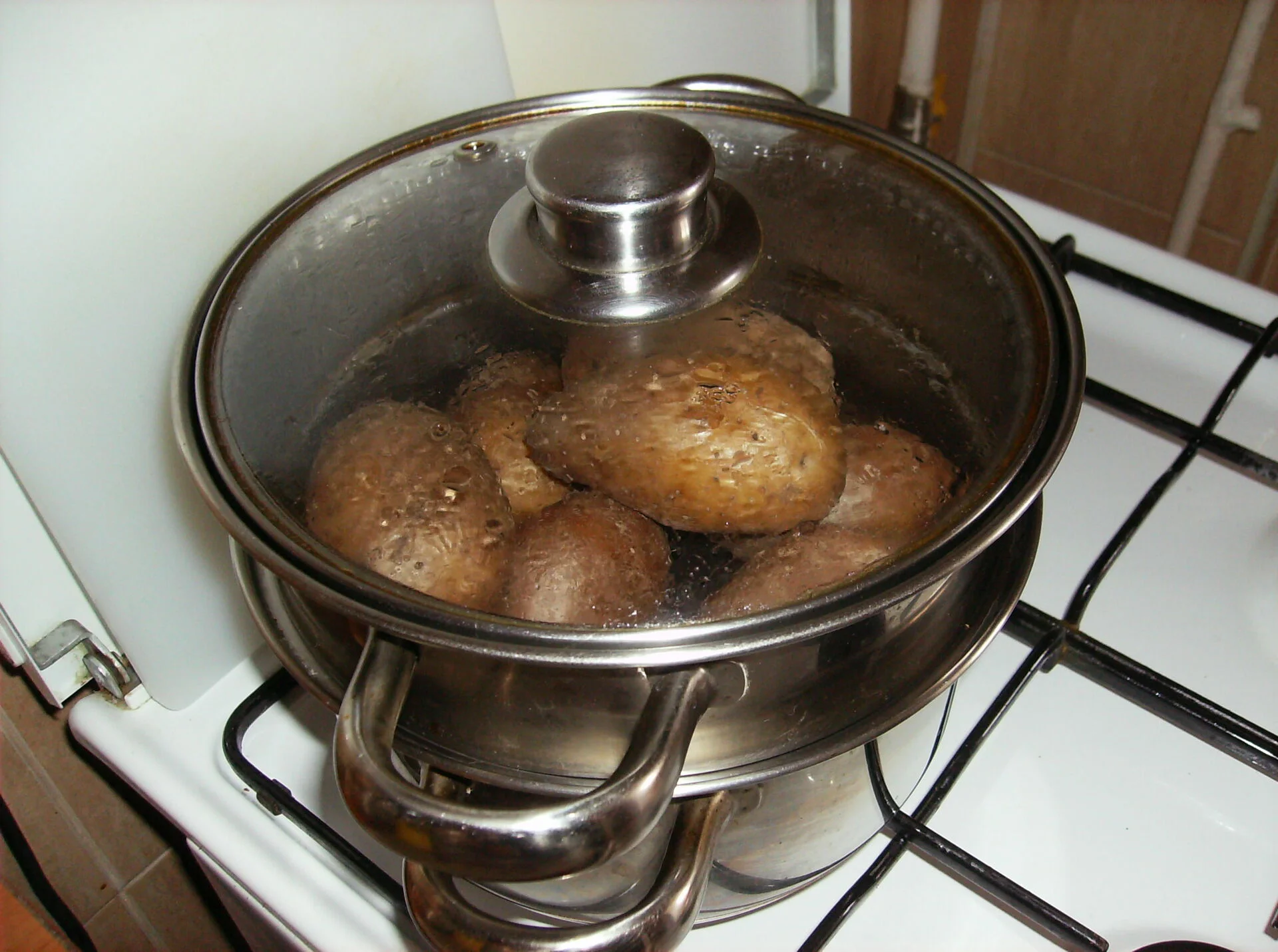Potato salad with cumin