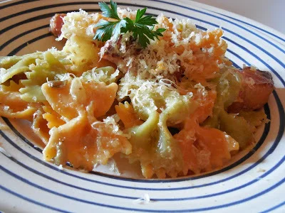 Farfalle with white sauce