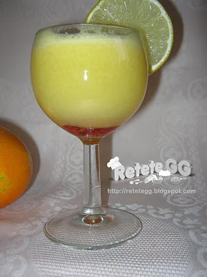 Orange and apple juice with jelly