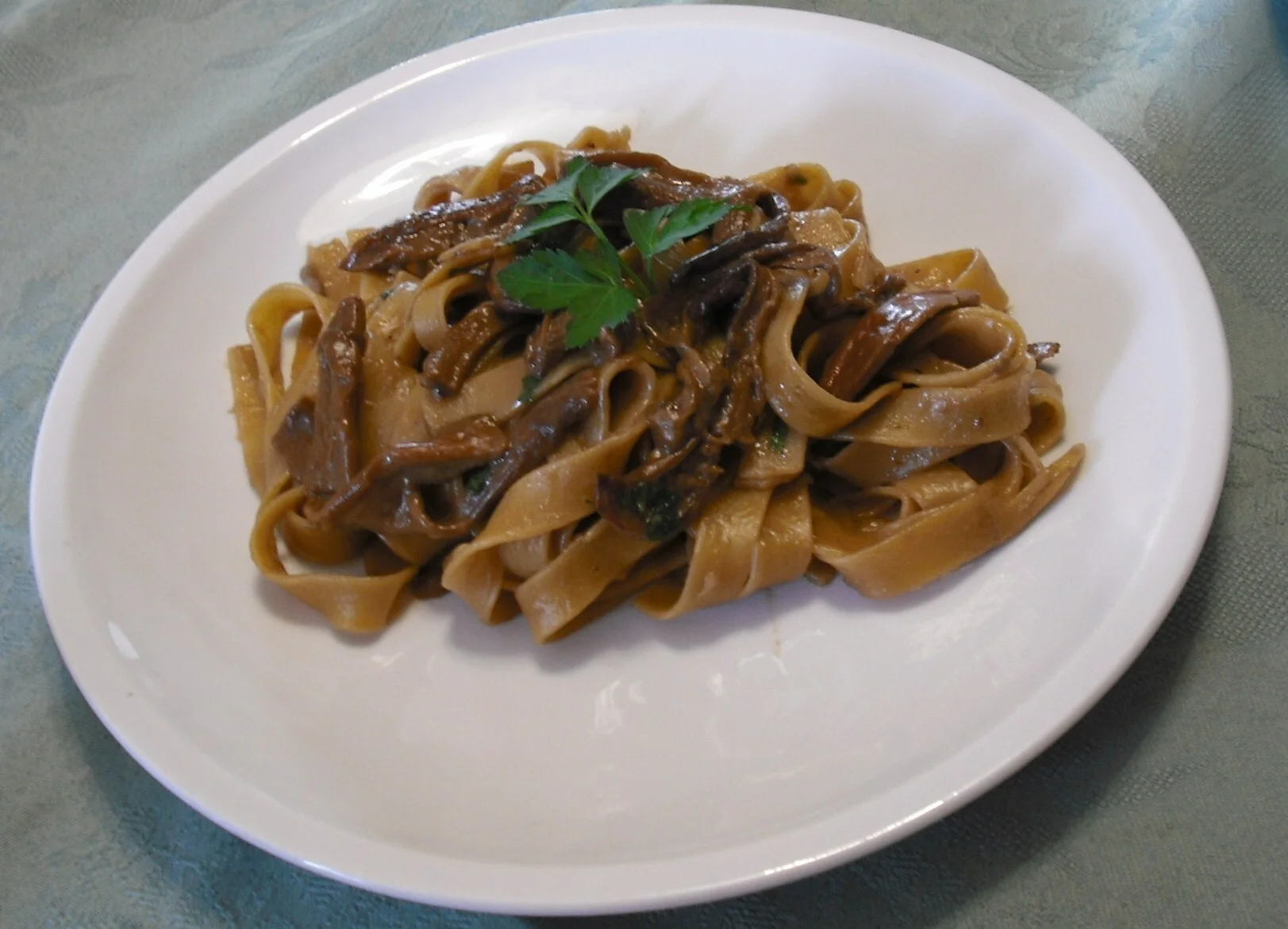 Tagliatelle with porcini mushrooms