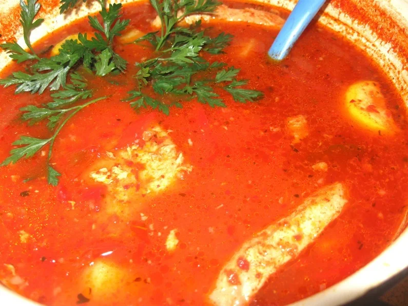 Pork muscle in vegetable sauce