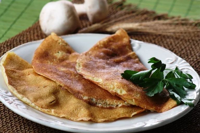 Mushroom stuffed pancakes