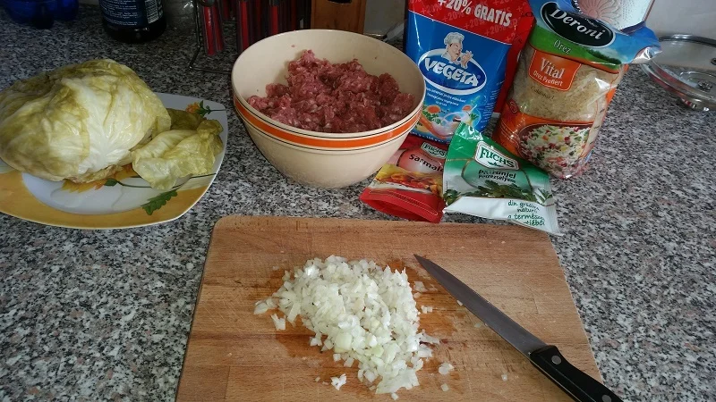 Stuffed cabbage rolls