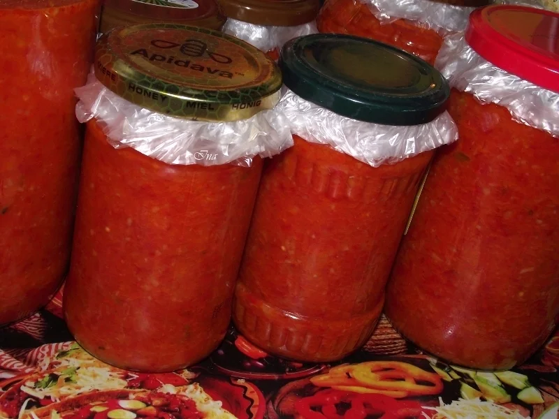 Pepper paste, celery, and hot pepper