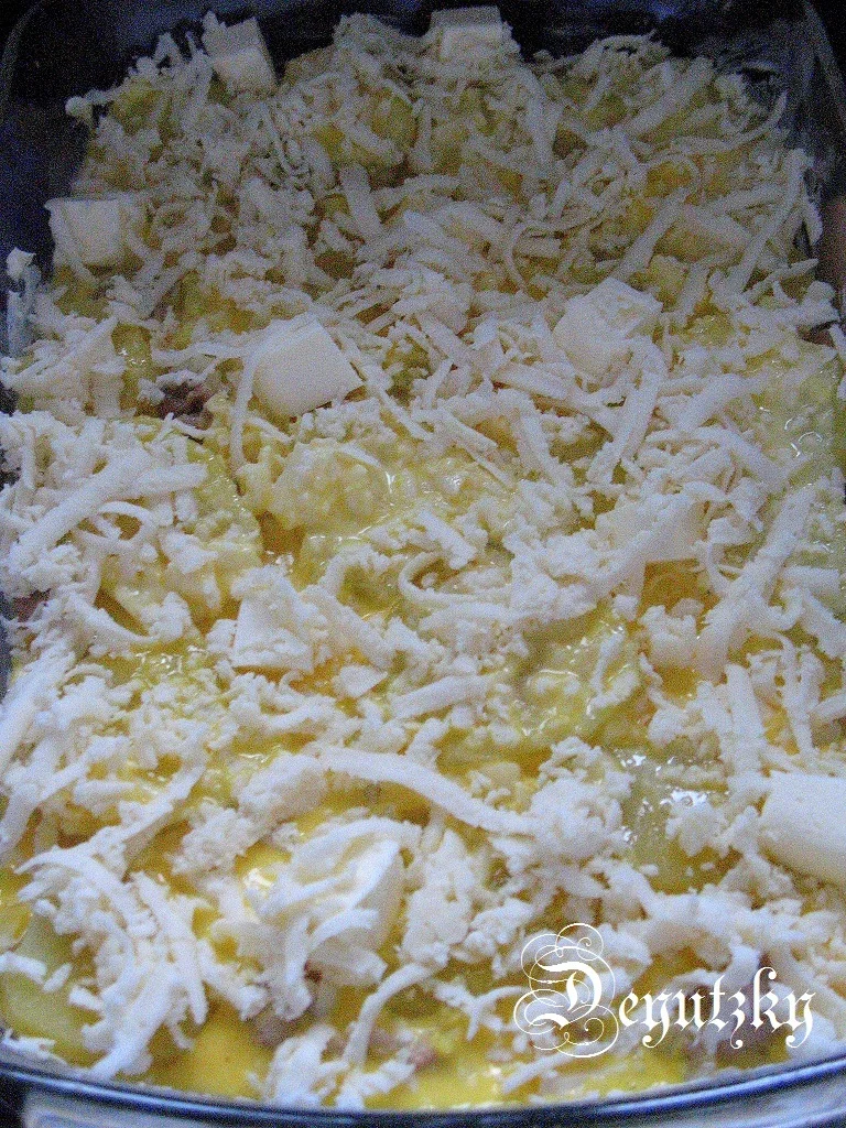 Potatoes with chicken breast and cheese baked