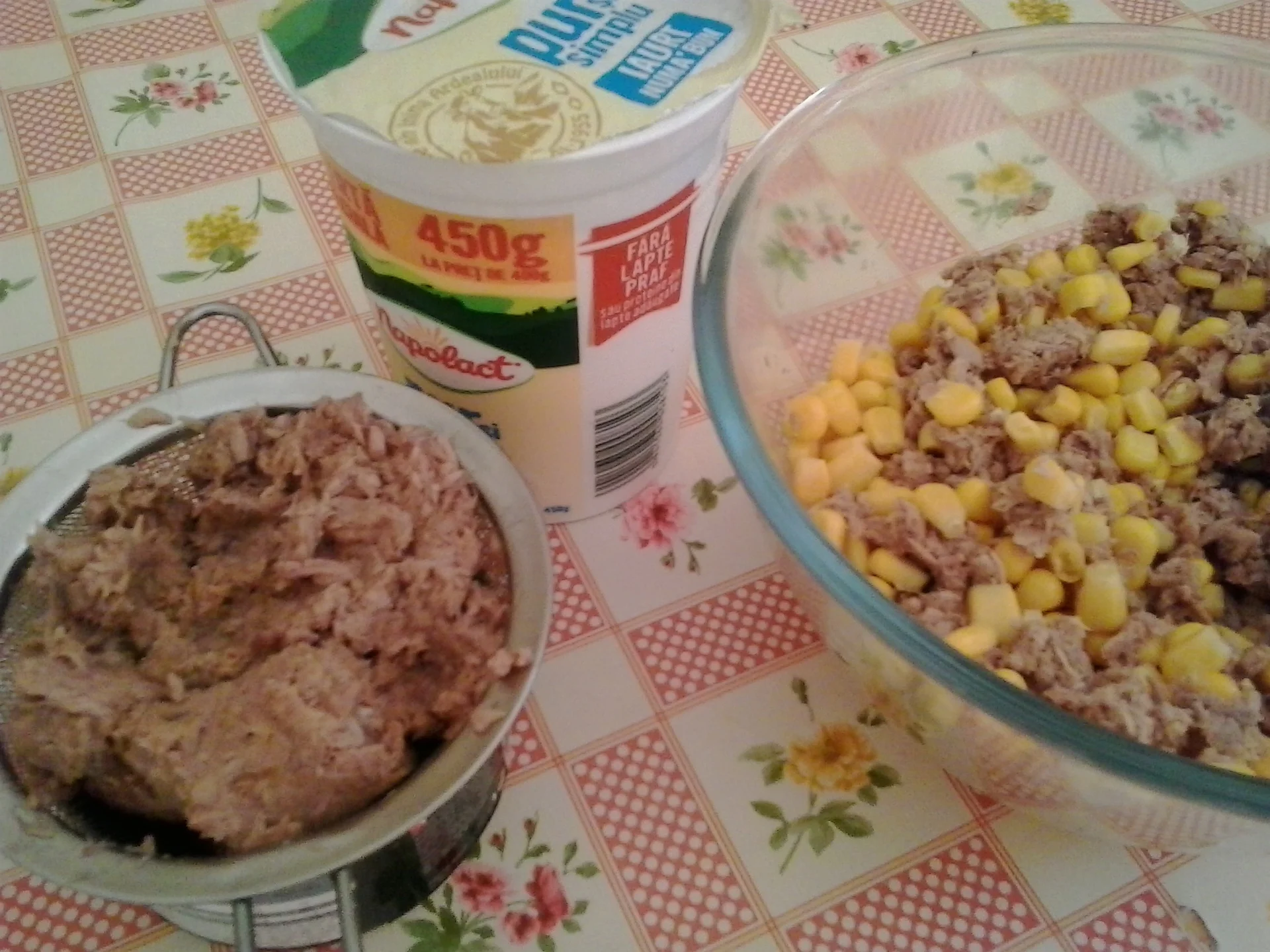 Tuna salad with corn