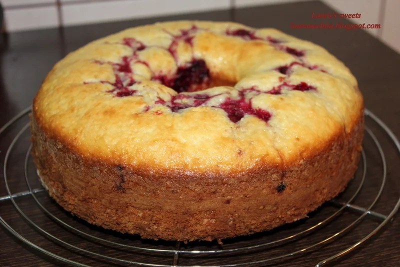 Cherry cake