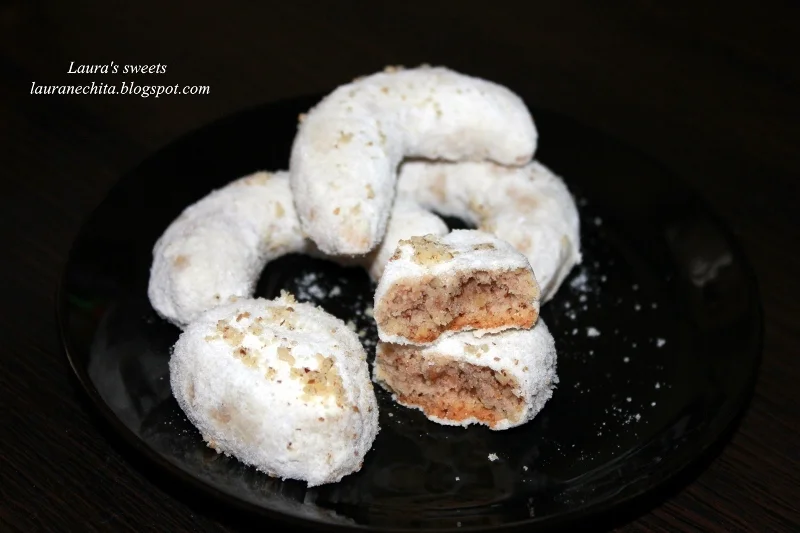 Walnut and vanilla croissants