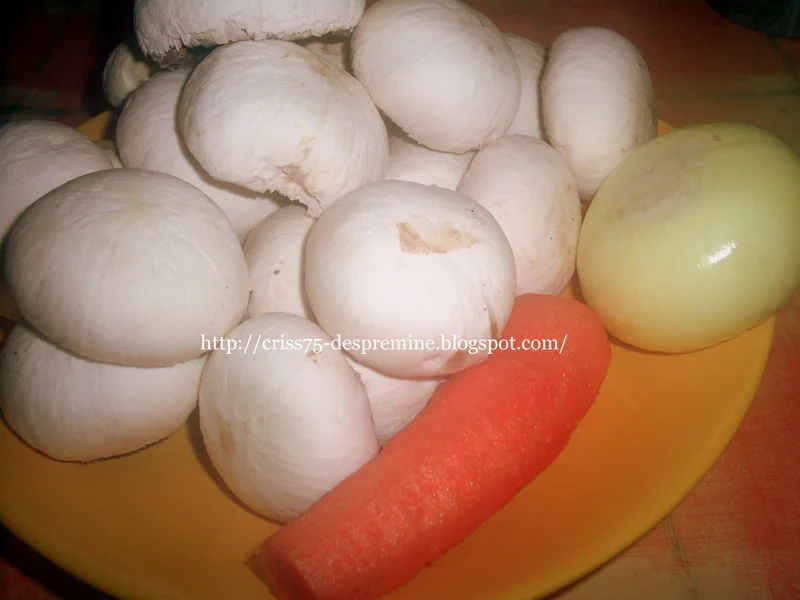 Stuffed cabbage rolls with mushrooms
