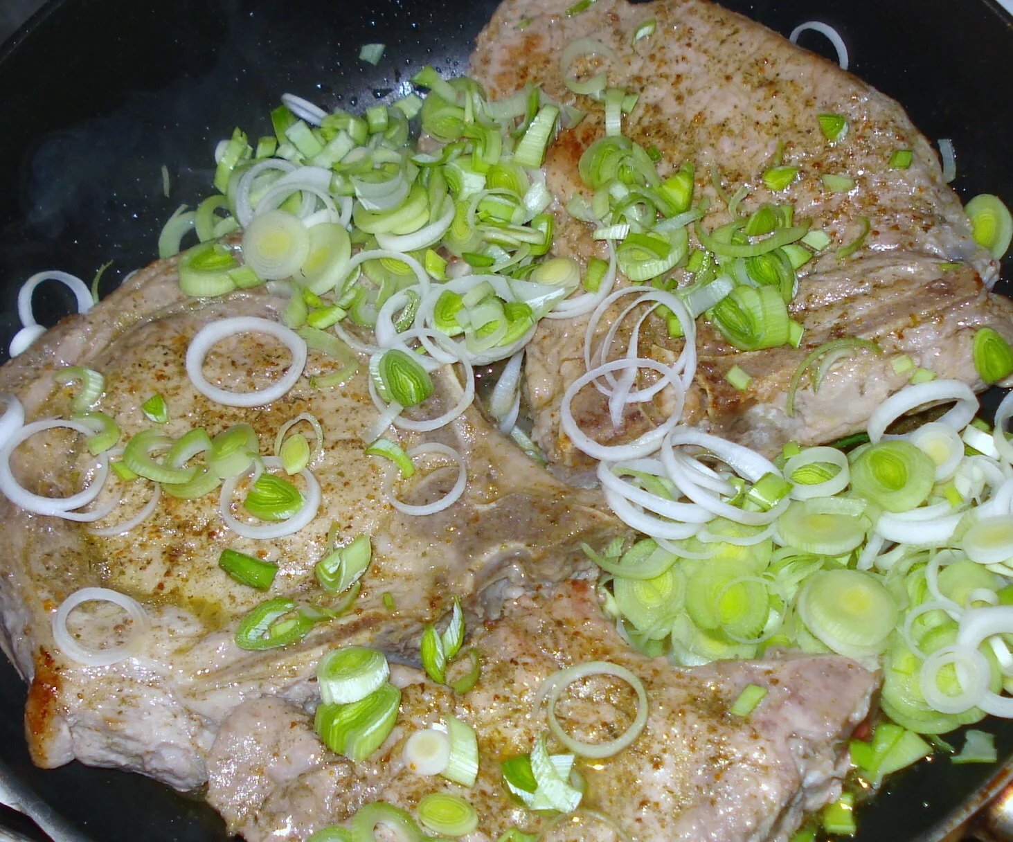 Pork chop with leek sauce