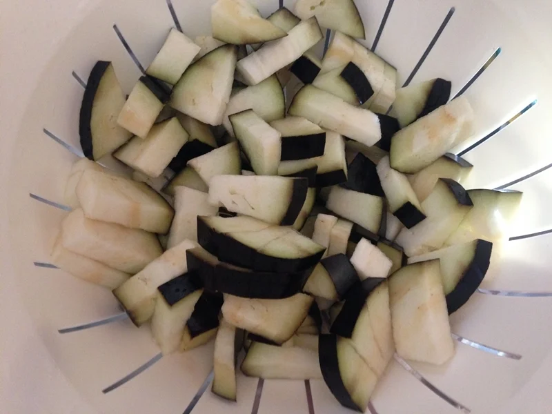 Eggplant with tomatoes and zucchini