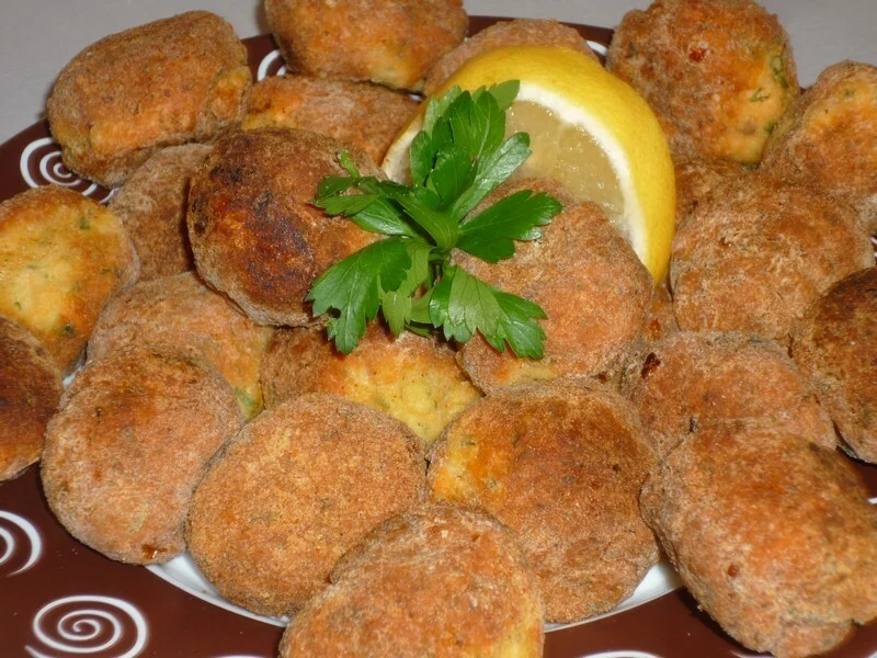 Salmon meatballs