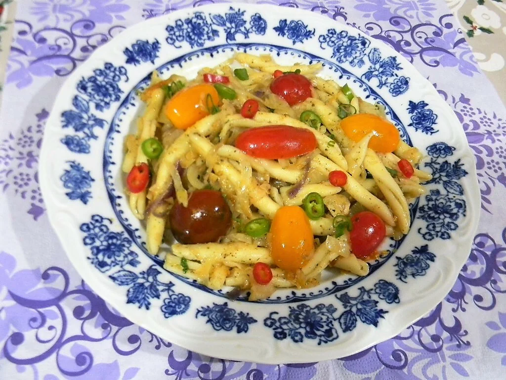 Macaroni with cabbage