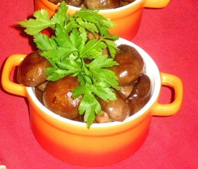 Mushrooms sautéed in butter