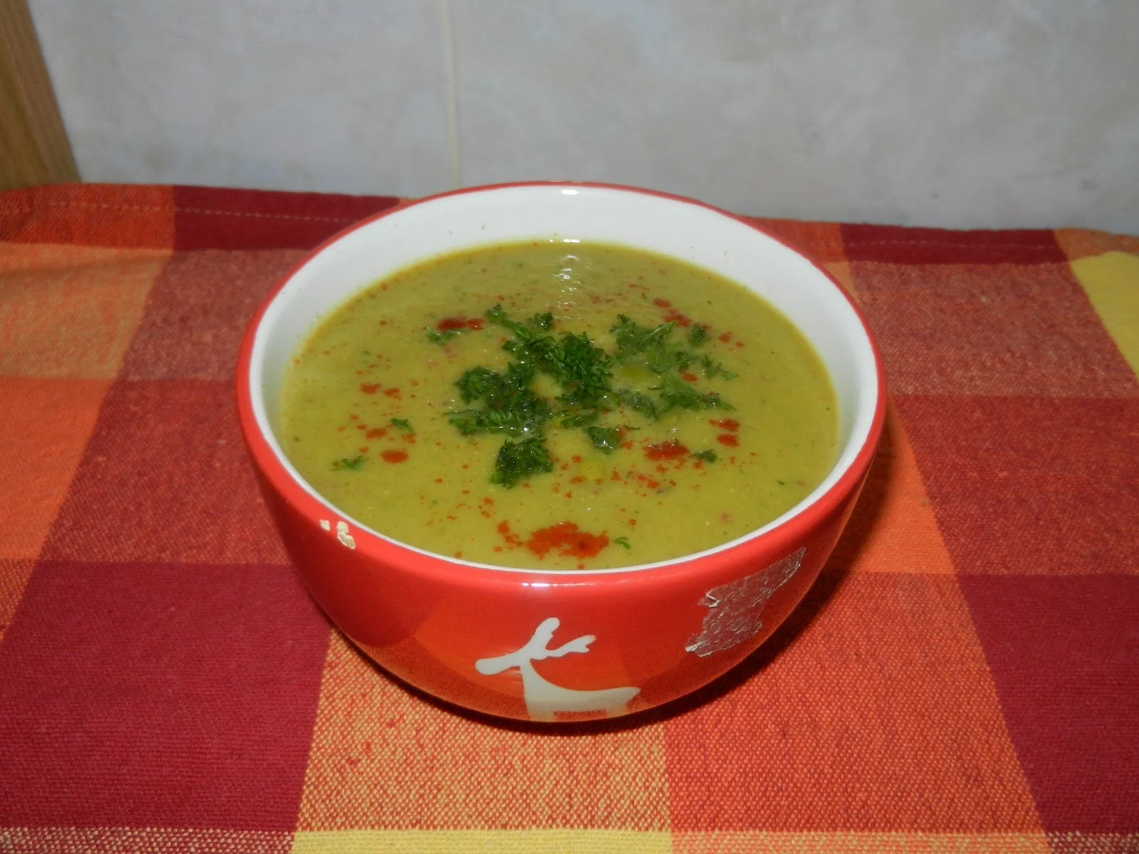 Raw pea soup