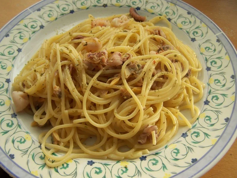 Spaghetti with seafood