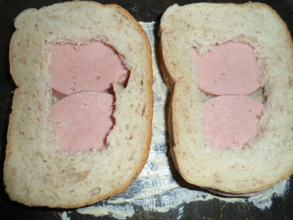 Sandwich with egg and cheese baked