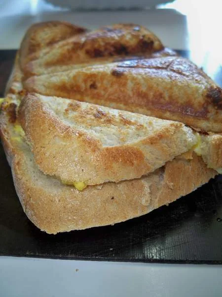 Hot sandwich with papara